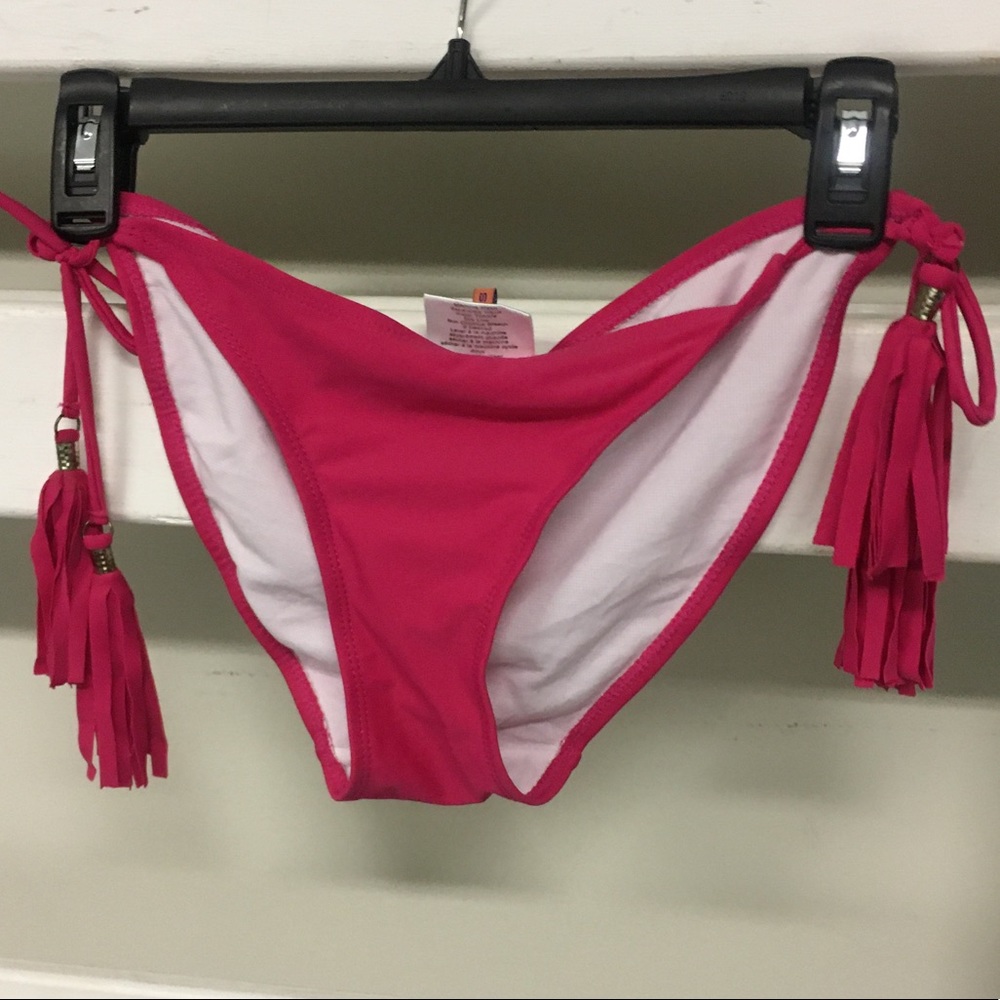 👙Apollo Swim tasseled fuchsia bikini bottom.